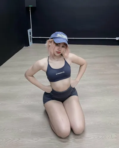 Invite - Paha Bawah Mengeras Malaysex